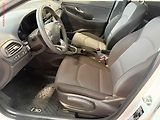 Hyundai i30 (2019) 1.4i, servis.kniha, AC - náhled 9
