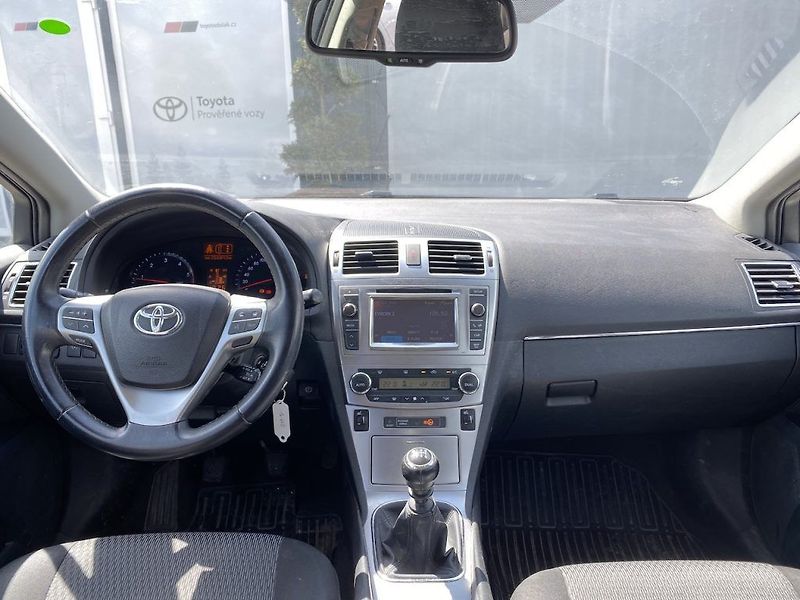 Toyota Avensis 2.0D-4D, ČR-1m, Luna, DPH - fotka 8 z 10