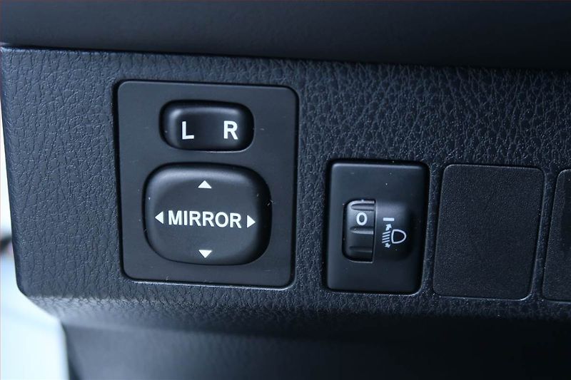 Toyota RAV4 (2016) 2.0 VVT-i, 4X4, Serv.kniha - fotka 13 z 19