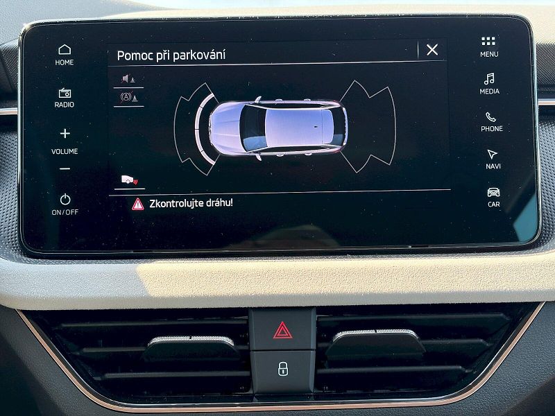 Škoda Scala (2025) DSG 1.0 TSI / 85kW / TOP SELEC - fotka 33 z 35