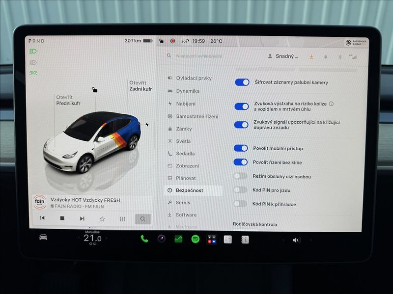 Tesla Model Y 0,0 RWD SoH 94% - fotka 38 z 50