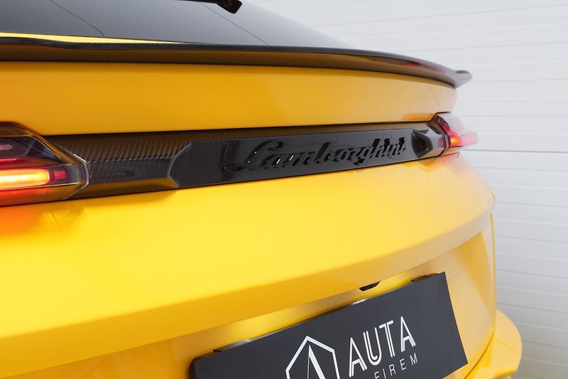 Lamborghini Urus Performante, Akrapovič - fotka 12 z 41