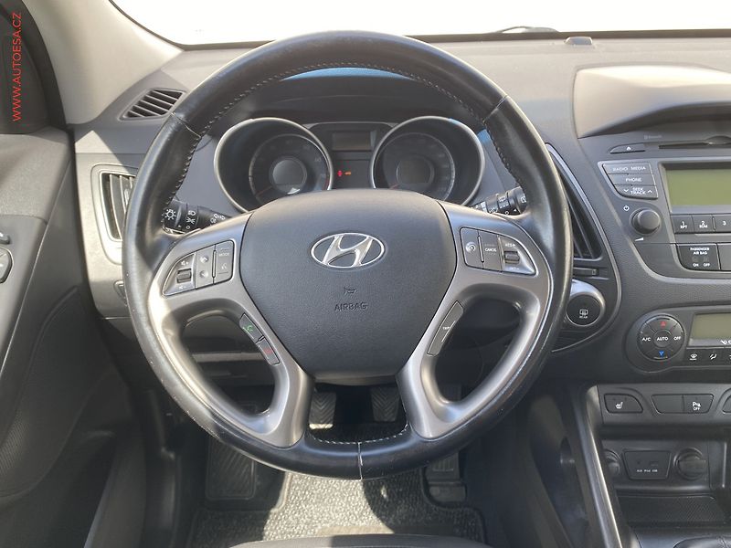 Hyundai ix35 (2014) 1.6 GDi, +kola - fotka 11 z 17