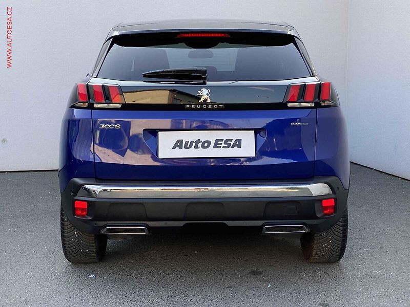 Peugeot 3008 (2018) 1.2 PT, GT Line, LED, kamera - fotka 5 z 17