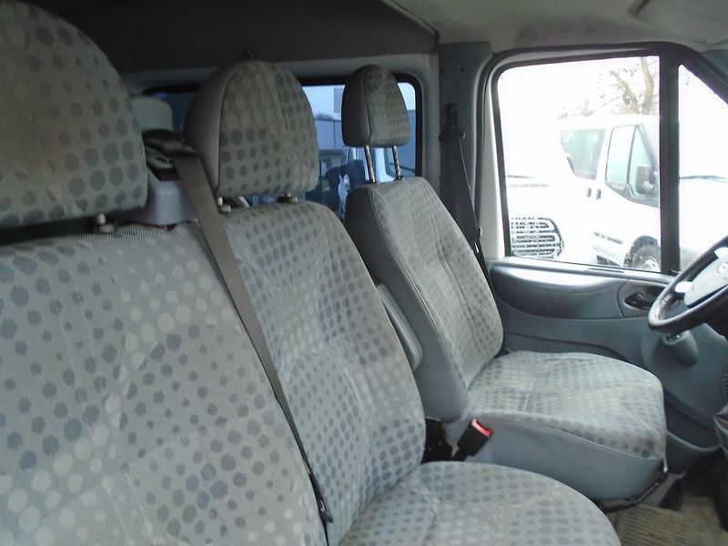 Ford Transit (2013) 2.2 TDCi L3H2 BUS 9 míst * - fotka 7 z 10