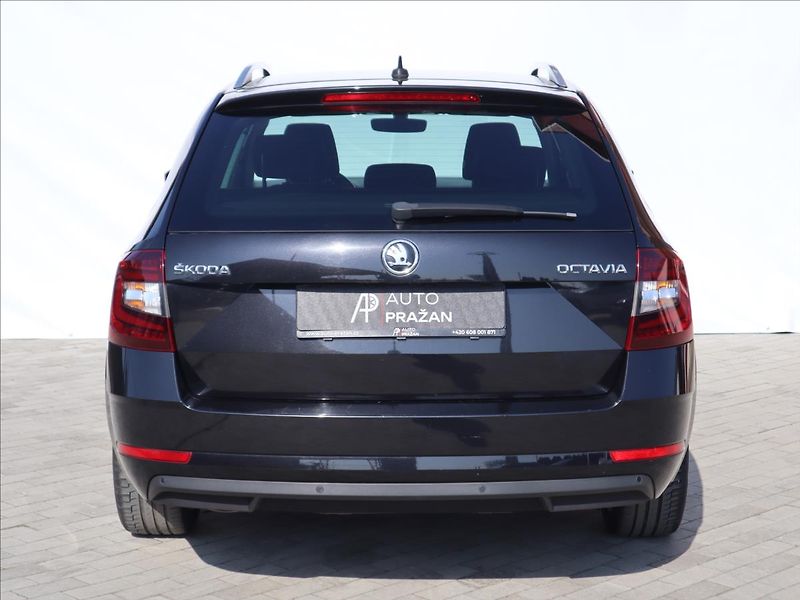 Škoda Octavia 2,0 TDi DSG Style ACC LED - fotka 5 z 41
