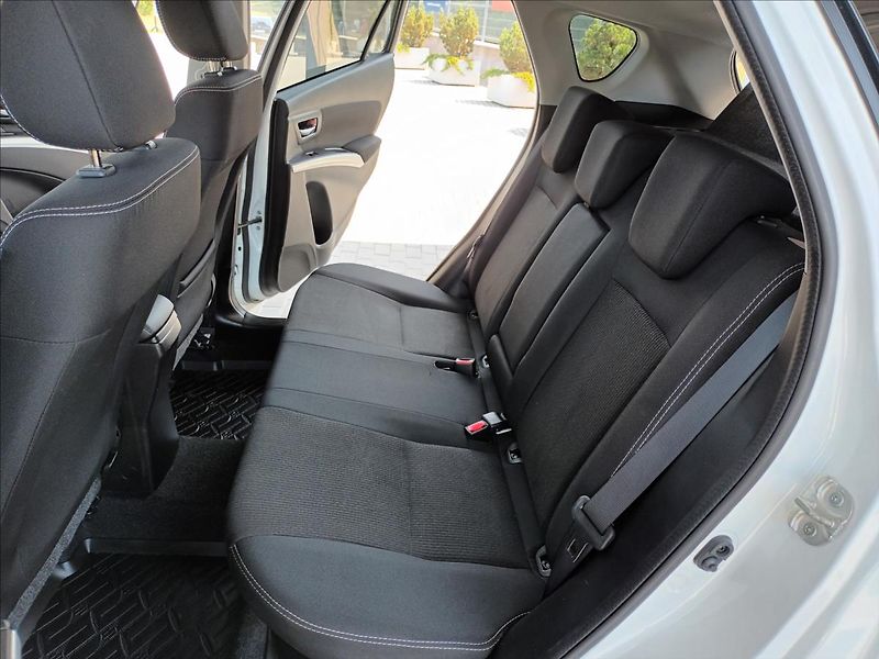 Suzuki SX4 S-Cross 1,4 ,103kw,ČR,1MAJ,LED,TAŽNÉ, - fotka 17 z 43