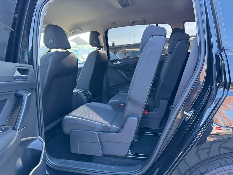Volkswagen Touran (2016) 1,6 TDI 85 KW STK NAVI TAŽNÉ - fotka 33 z 50