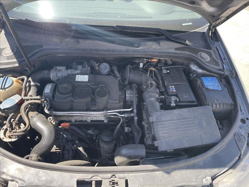 Audi A3 2,0 TDi 103kW*S-line*servis - fotka 41 z 47
