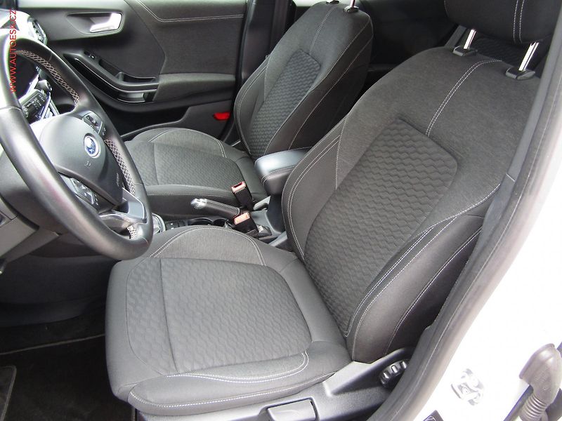 Ford Puma (2021) 1.0 EB, Titanium, LED, navi - fotka 9 z 19