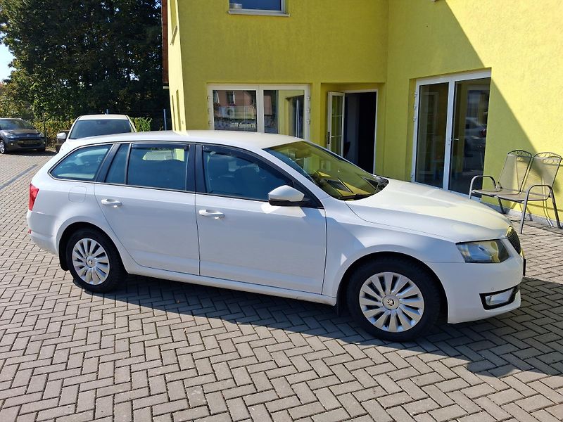 Škoda Octavia (2014) 2,0TDi 110kw ČR  DSG VYHŘ. SED - fotka 8 z 35