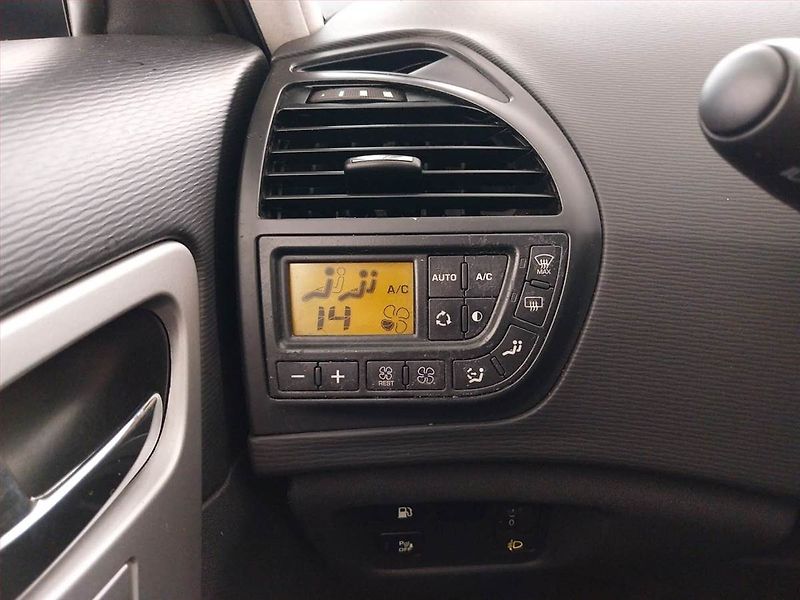 Citroën C4 Picasso (2007) 1.8 i, po STK, jezdí výborně - fotka 13 z 18