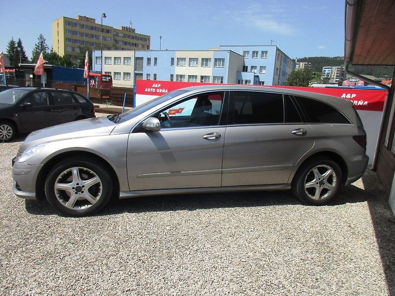Mercedes-Benz Třídy R (2007) R 320CDI L 4-MATIC XENONY NAVI - fotka 4 z 15