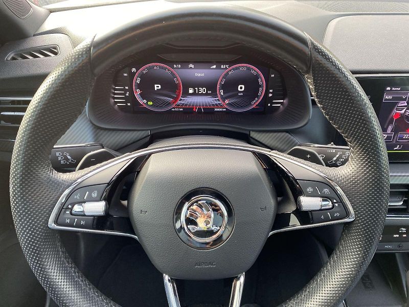 Škoda Kamiq (2023) 1.0 TSI DSG Monte Carlo - fotka 10 z 39
