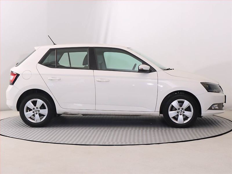 Škoda Fabia (2018) 1.4 TDI - fotka 6 z 17