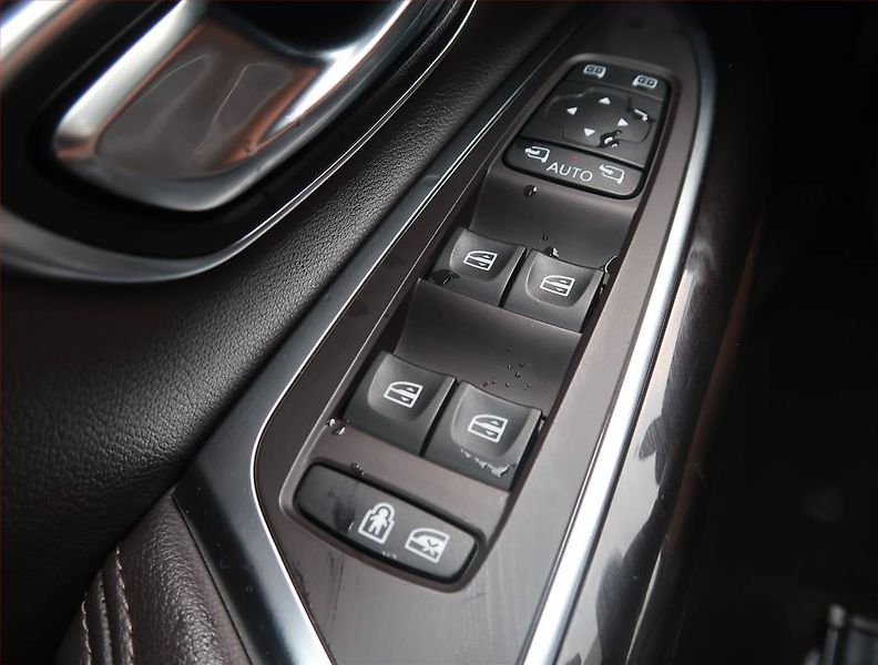 Renault Espace (2016) 1.6 dCi, Automat, 7 míst - fotka 14 z 15