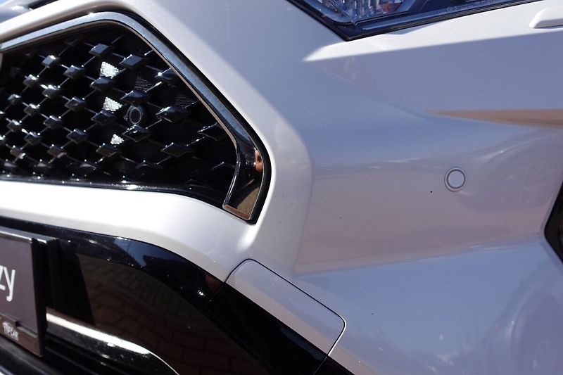 Toyota RAV4 2,5 PHEV Plug-in Selection VIP - fotka 36 z 38