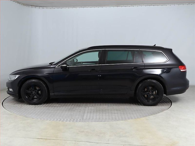Volkswagen Passat (2015) Comfortline 2.0 TDI, Navi - fotka 3 z 17