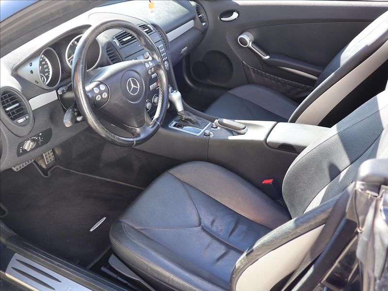 Mercedes-Benz SLK 2,8   280 Xenony Kůže - fotka 8 z 21