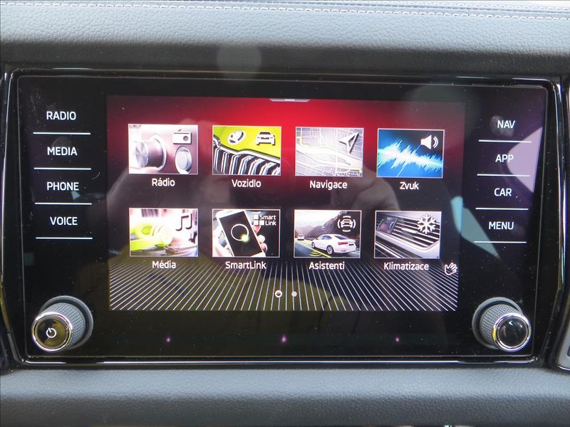 Škoda Kodiaq 2,0 TDI Sportline DSG Matrix - fotka 24 z 34