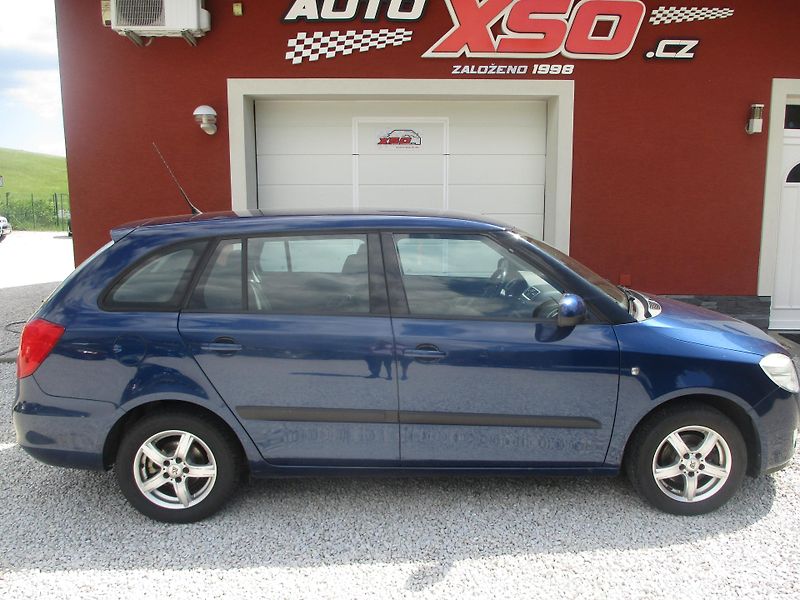 Škoda Fabia 1.4i 16V KLIMA vyhř.sed. - fotka 2 z 30