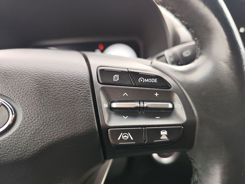 Hyundai Kona EV/64kWh Czech Edition AT - fotka 28 z 35