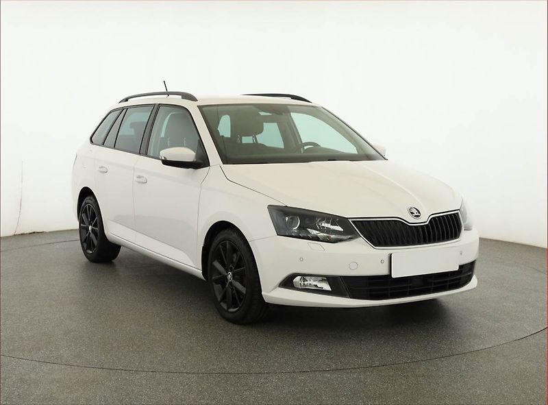 Škoda Fabia (2016) Style 1.2 TSI, Automat - fotografie inzerátu