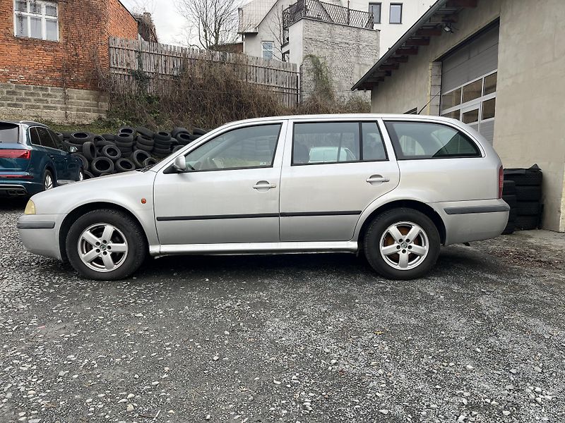 Škoda Octavia (2002) 1,6i 75 Kw Dig.Klima ASR - fotka 8 z 16