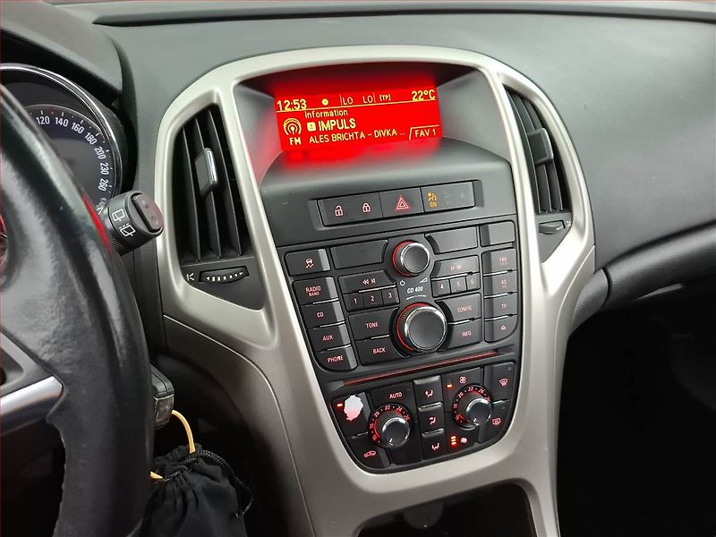 Opel Astra (2011) 1.7 CDTI, po STK, levný provoz - fotka 12 z 15