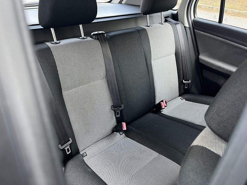 Škoda Fabia 1,2 HTP Combi Classic - fotka 19 z 26