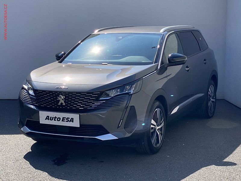 Peugeot 5008 (2023) 1.2 PT, 1.maj,ČR, Allure, AT - fotka 3 z 18