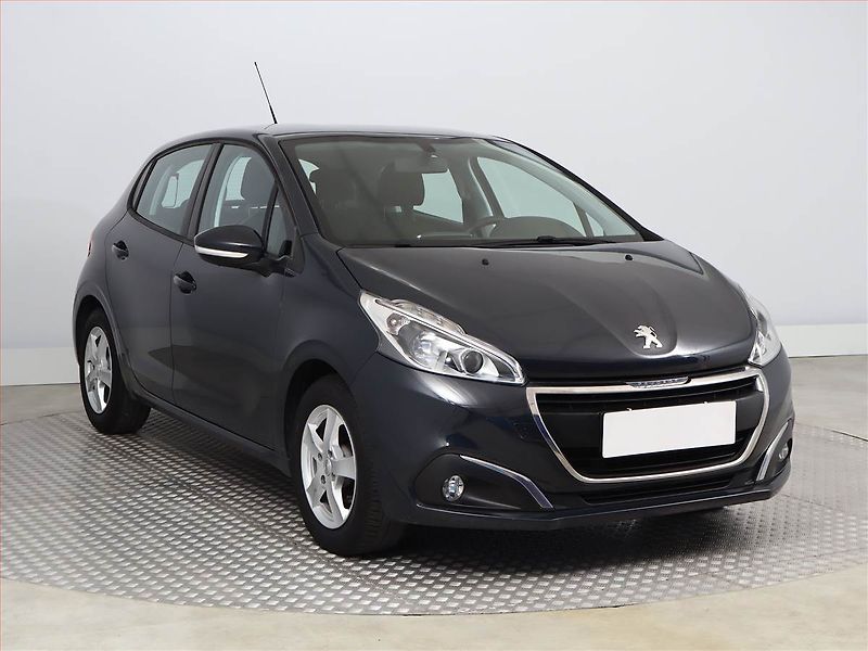 Peugeot 208 (2017) 1.2 PureTech, ČR,1.maj - fotka 1 z 15
