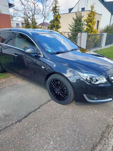 Opel Insignia (2013) - fotka 2 z 6