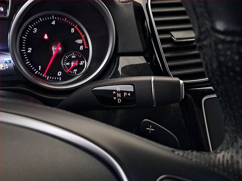 Mercedes-Benz GLE (2019) 350 d 4MATIC - fotka 13 z 22