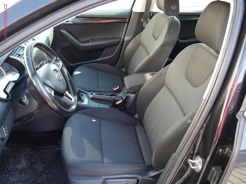 Škoda Octavia (2017) 1.4 G-TEC, ČR, LED, navi, AC - fotka 9 z 17