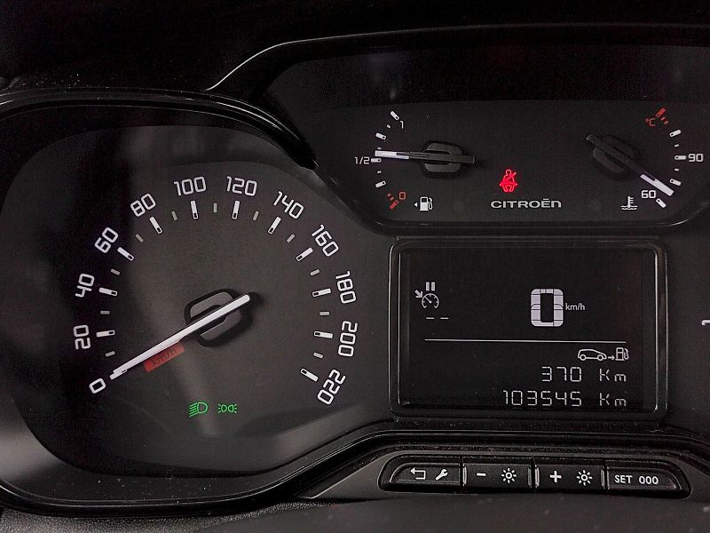 Citroën C3 (2018) 1,2 i PureTech - fotka 9 z 30