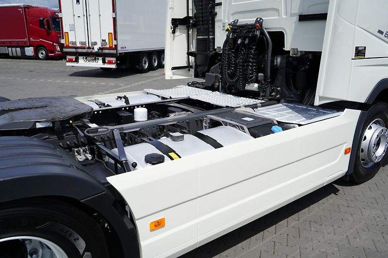 Volvo FH (2022) 500 / I – SAVE / XL / EURO 6 / - fotka 14 z 49