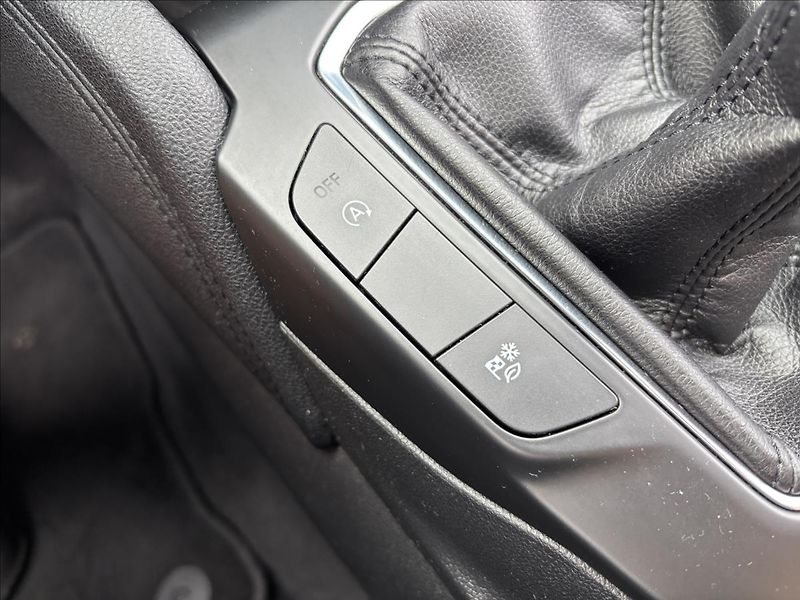 Ford Kuga 1,5 EcoBlue 88kW Titanium X - fotka 38 z 49