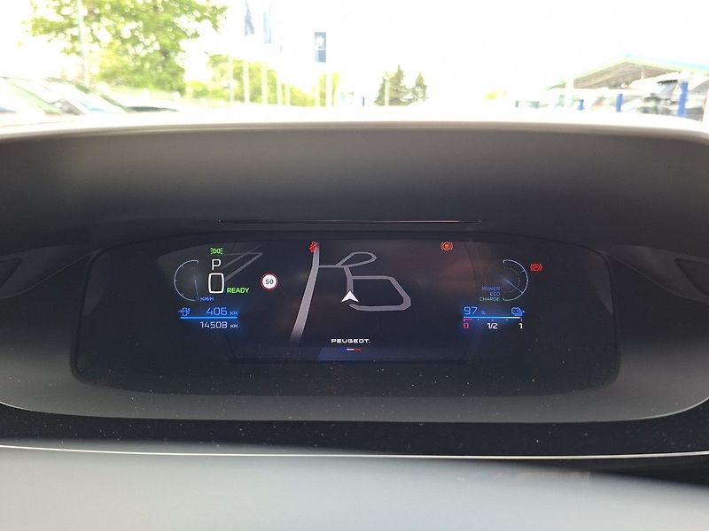 Peugeot 308 SW e-GT 115 kW/156k 54 kWh - fotka 17 z 30