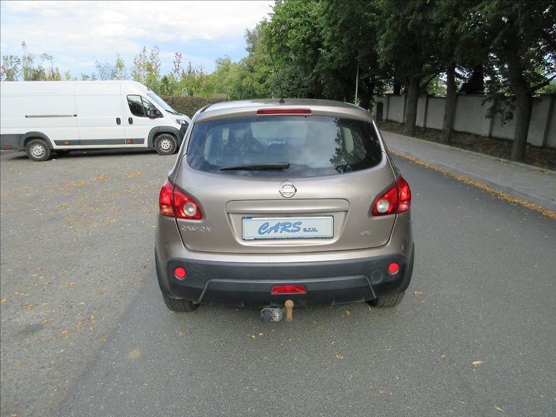 Nissan Qashqai 1,5 Dci, Dual klima, VADA MOTO - fotka 8 z 24