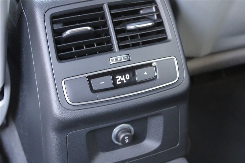 Audi A4 2,0 TDI  AUTOMAT,4x4,VIRTUAL - fotka 32 z 49