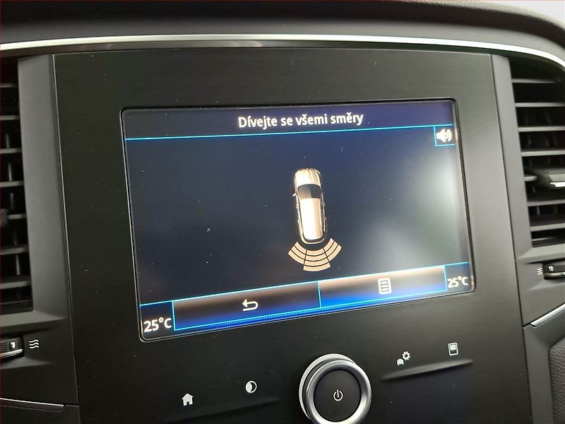 Renault Mégane (2018) 1.2 TCe, Navi, Tempomat - fotka 14 z 18