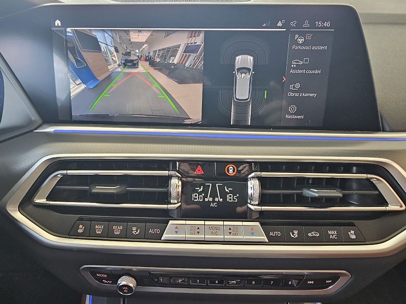 BMW X5 xDrive30d - fotka 30 z 31