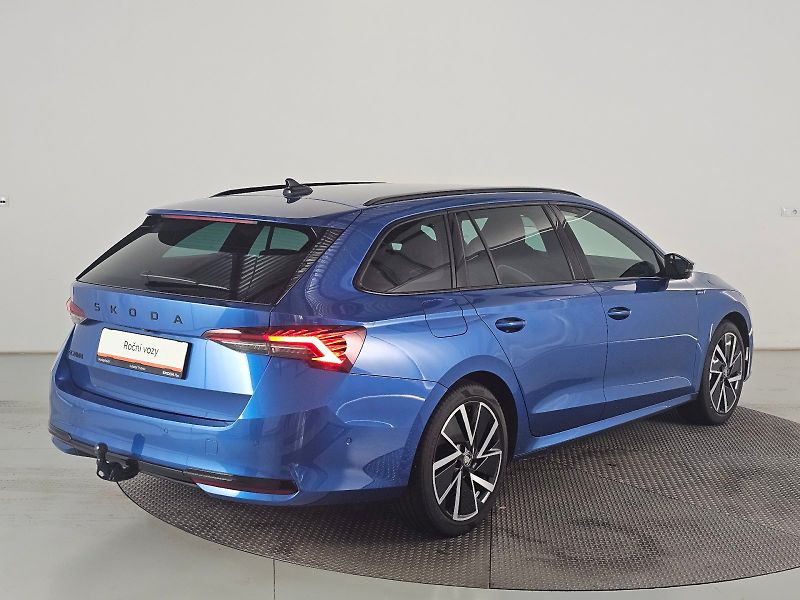Škoda Octavia (2025) 1.5TSI 110kW SPORTLINE TAŽNÉ - fotka 2 z 28