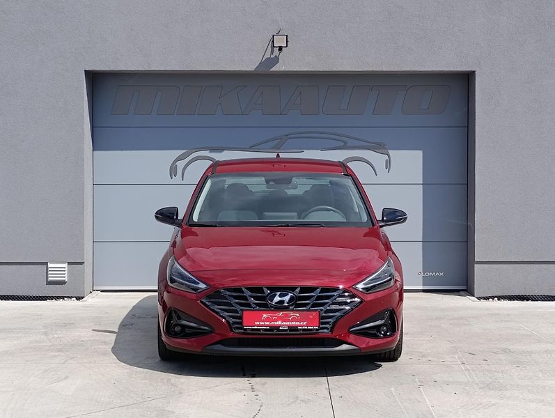 Hyundai i30 1.5T-GDI HEV DCT PREMIUM ČR  - fotka 2 z 37