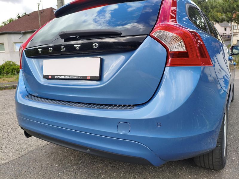 Volvo V60 (2014) 1,6 Diesel - fotka 32 z 33