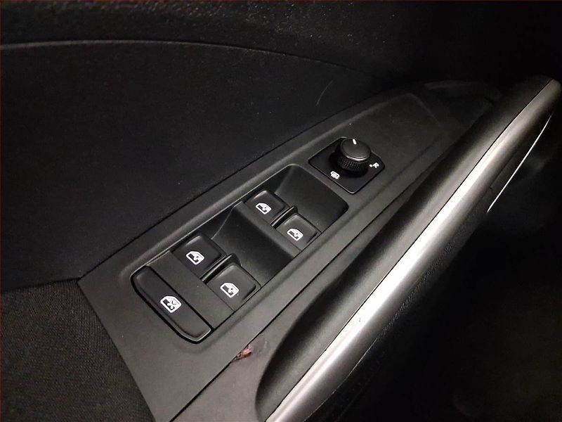 Škoda Fabia (2022) Style 1.0 TSI, Serv.kniha - fotka 19 z 21