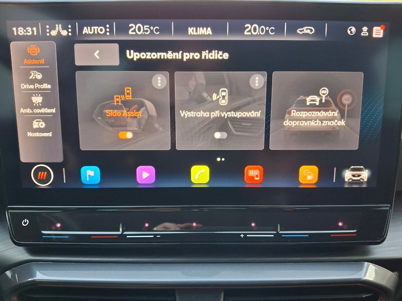 Cupra Formentor (2023) DSG 1,5TSi 110kW - fotka 28 z 35