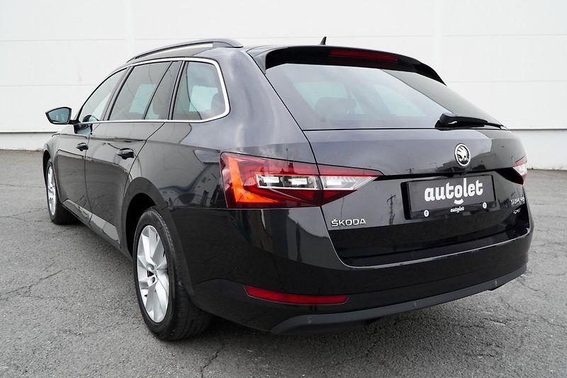 Škoda Superb 2.0 TDI 140kW 4x4 full servis - fotka 14 z 37