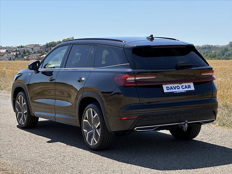 Škoda Kodiaq 2,0 TDI DSG 4x4 Sportline 7-Mí - fotka 5 z 36